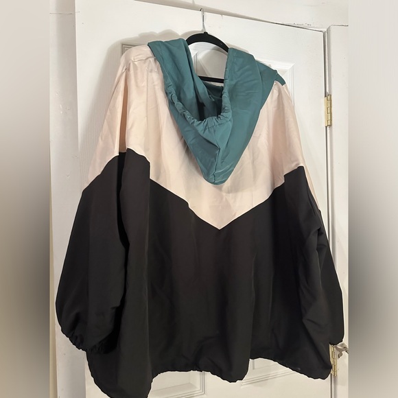 Track jacket - Picture 4 of 5